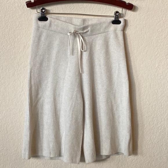 Johnny Was Pants - Johnny Was Calme Cashmere Ribbed Bermuda Knit Shorts Loungewear Size S
